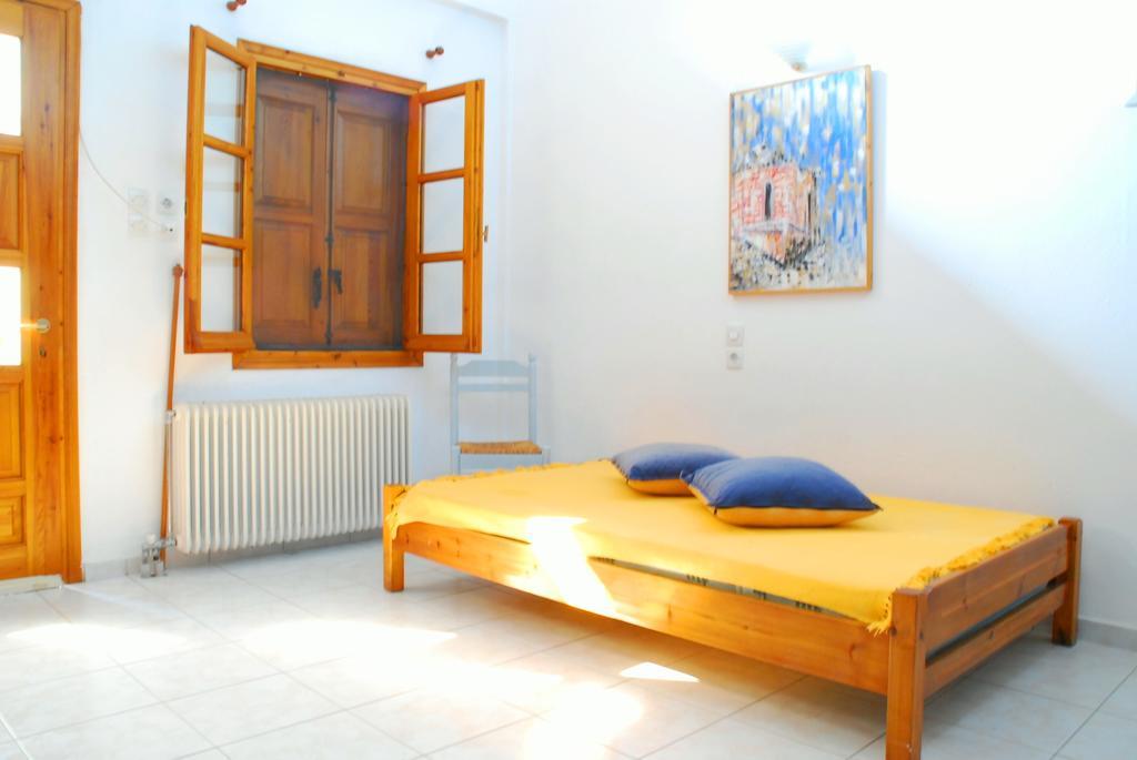 Studios Efi Kala Nera Room photo